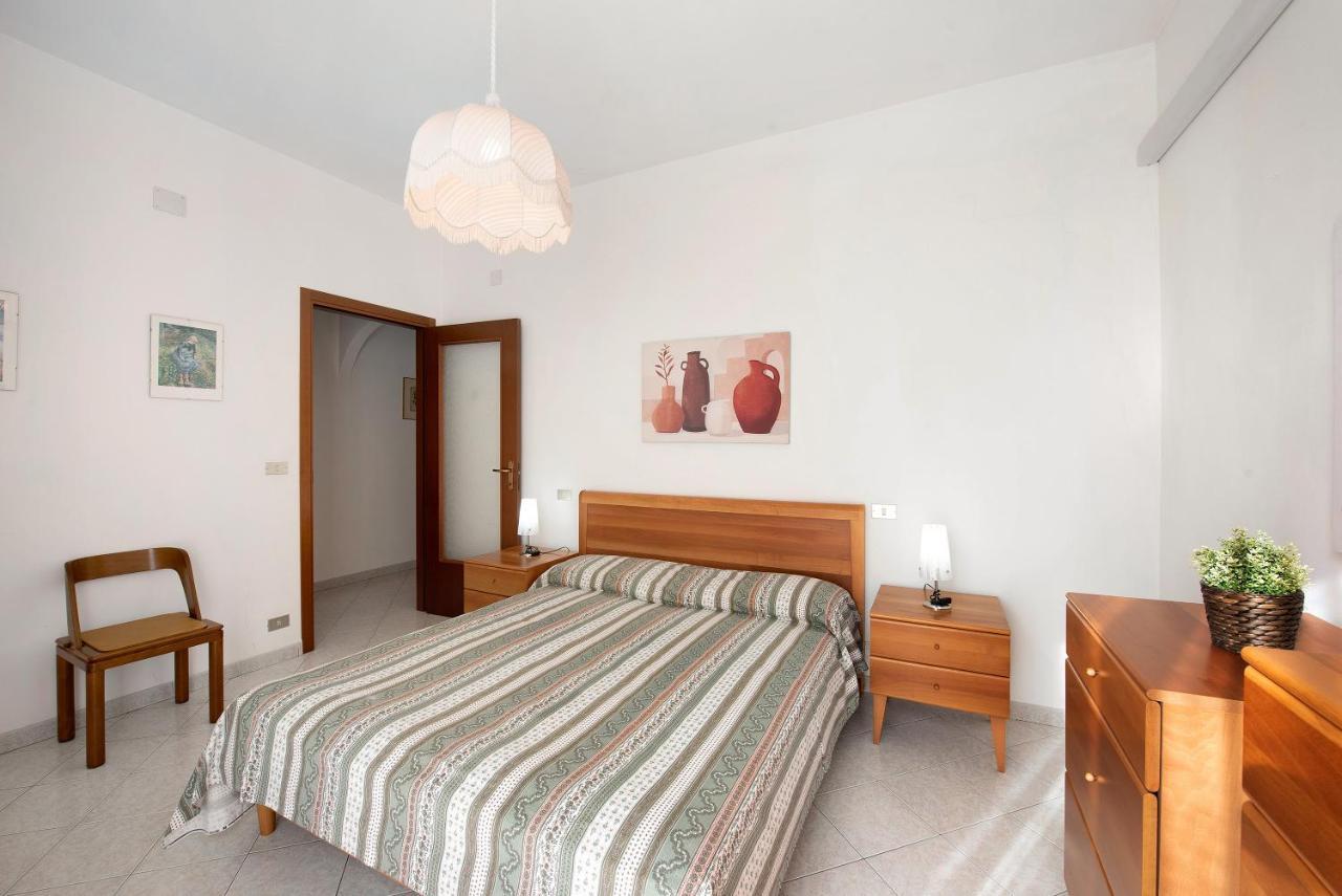 Trilocale Mazzini Con 2 Balconi Apartment Varazze Exterior photo